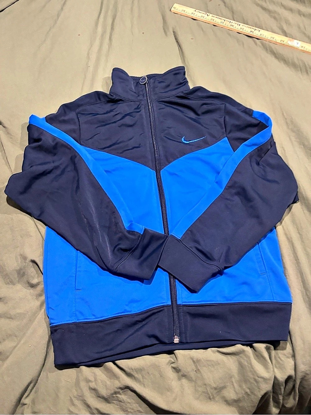 Nike Color Block boys Jacket Size Medium